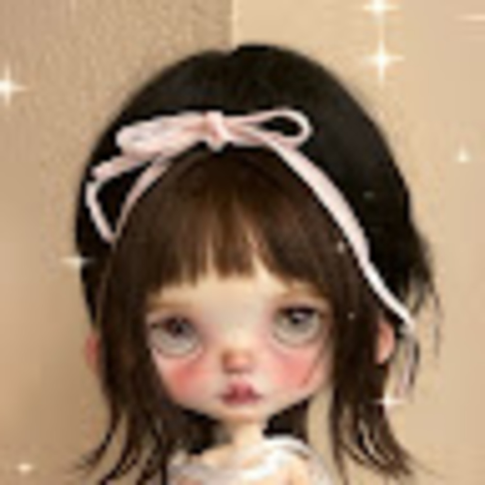 Meet your Posher, Queenie